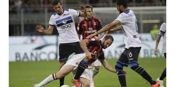 AC Milan unna 1 til 1Empoli F.C.